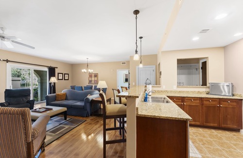 St. Augustine Condo | 2BR Golf Retreat w/Pool-Jacuzzi-Gym & Free Parking