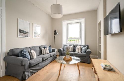 Bonnington Apartment | 2BR New Town Castle View Apartment