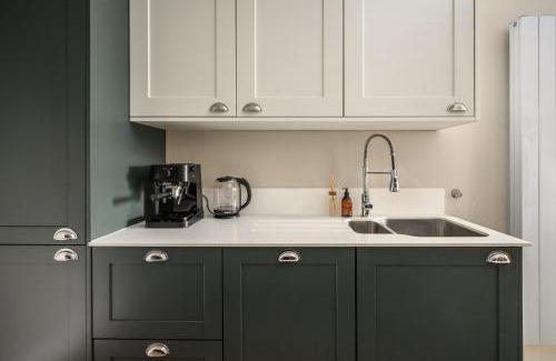 Bonnington Apartment | 2BR New Town Castle View Apartment