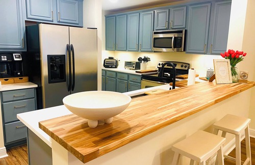 Henderson Point Condo | 2BR Newly Renovated, Luxury Beach-Side Condo in Beautiful Pass Christian, MS.