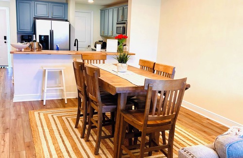 Henderson Point Condo | 2BR Newly Renovated, Luxury Beach-Side Condo in Beautiful Pass Christian, MS.