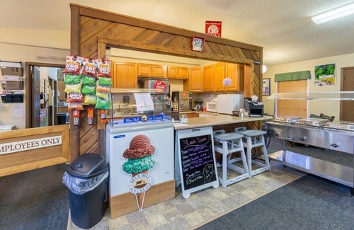 Kimberling City Resort | 2BR Presidential Suite