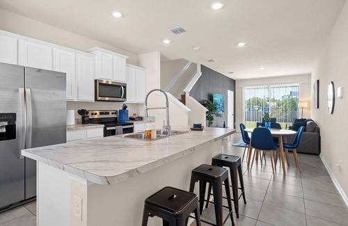 Arlington House | 2BR Townhome close to Downtown/Beaches/UNF