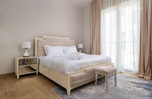 Dubai Apartment | 2BR Vacation Paradise LaCote5-L4 Private Beach