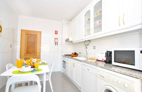 Oura Apartment | 2BR w/Pool & Balconies – Sta. Eulália, Albufeira