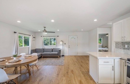 Wahiawa House | 2BR Wahiawa Sleeps 4 + AC WiFi Parking + Surf & Hike