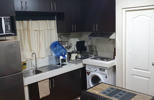 Cebu Condo | 2BR well-maintaned Condo unit in a developed yet quite neighborhood with parking