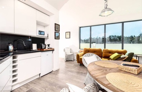 Trzebiatow Apartment | 2Homerent | Beachside | Pool | Sea | Lake | WIFI