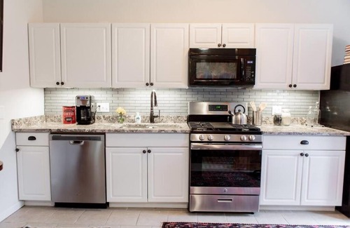 Columbus House | 2nd ave B Electric Retreat UPTOWN Ten MIN to Ft Benning
