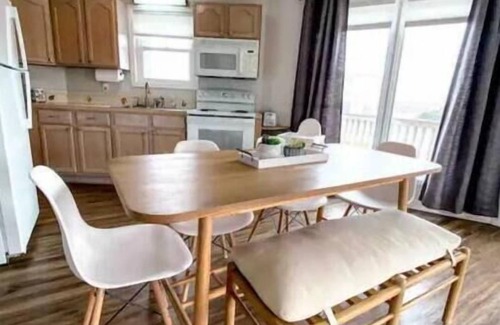 North Topsail Beach House | 2nd row, beach access, pet friendly w/fenced yard