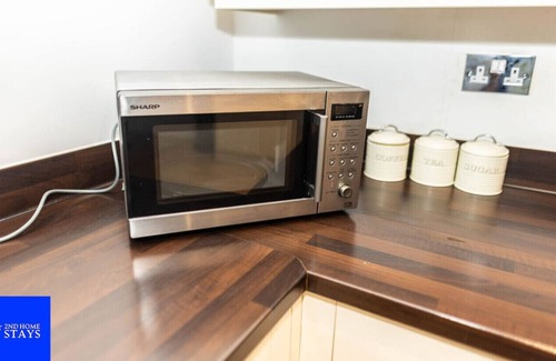Bordesley Apartment | 2ndHomeStays I Birmingham | Ensuite | Parking&WiFi
