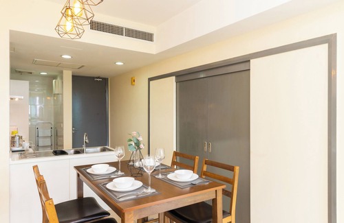 Sri Hartamas Apartment | 2Pax | Modern High-Rise Retreat | Connected to Publika Mall