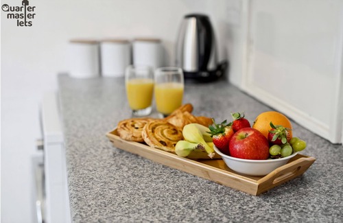 West Horsley House | 2x Bedroom Bungalow (Sleeps 6x) w. Parking