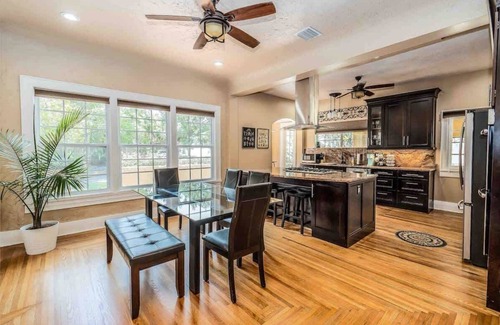 Lakeland House | 2x Private Properties + Pool