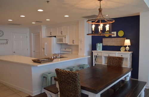 Thomas Drive Condo | 3,000 Sq. Ft 2nd Floor 4 Bed/Bath End Unit Ocean Side