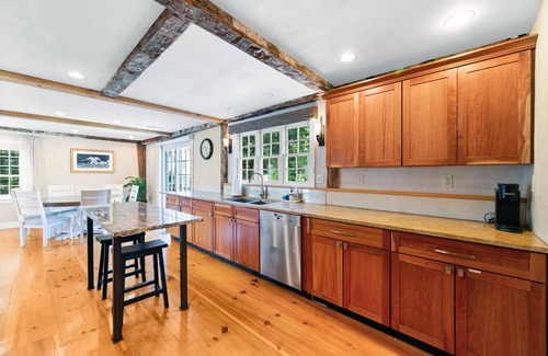 Mystic House | 3,000 sq ft Downtown Mystic House, Private Backyard & Parking