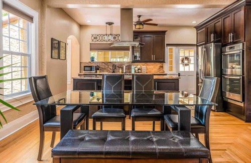 Lakeland House | 3/2 Luxury Spanish Villa + Pool + Pet Friendly