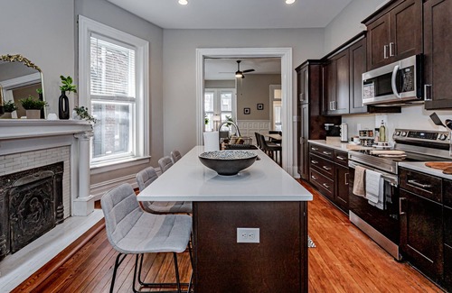 Fan District House | 3,200sqft Historic VCU Downtown