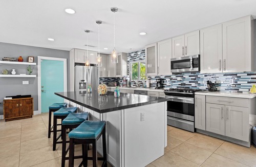 Racquet Club South House | 3 BDR Desert Oasis in the Heart of Palm Springs! Private Pool & Spa, 10 Min to D