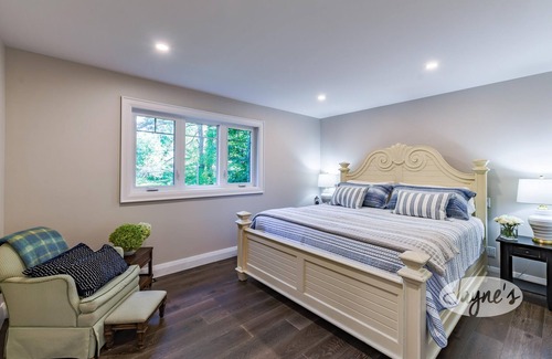 Port Sydney Cottage | 3 bdrm, 2 bath cottage on Mary Lake, Port Sydney, New Renovation!