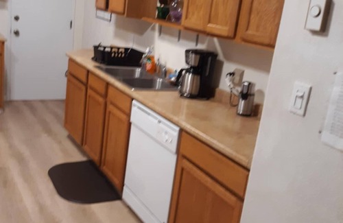 Bertsch-Oceanview House | 3 bdrm family hm- sleeps 7 near beach & redwoods w/jetted tub in Elk Valley