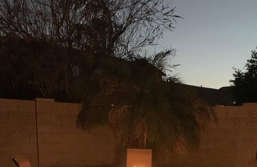 Surprise Farms House | 3 Bdrm, Hot Tub, Fire Pit, Putting Green. Close to MLB Spring Training Stadiums