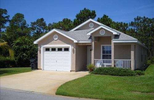 Panama City Beach House | 3 Bed, 2 Bath home steps from private community pool and minutes from the beach!