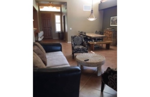 Skyranch House | 3 bed 2 bath house with private pool sleeps 6