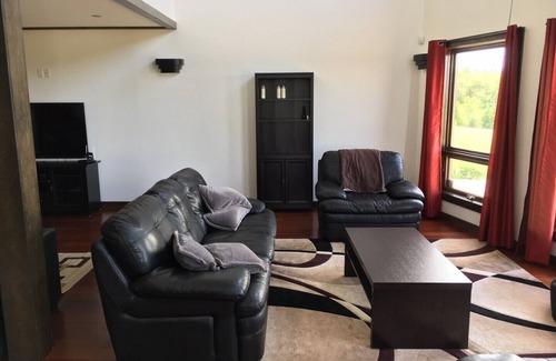 Fairview House | 3 Bed/2 Bath Open plan home close to Golf Course