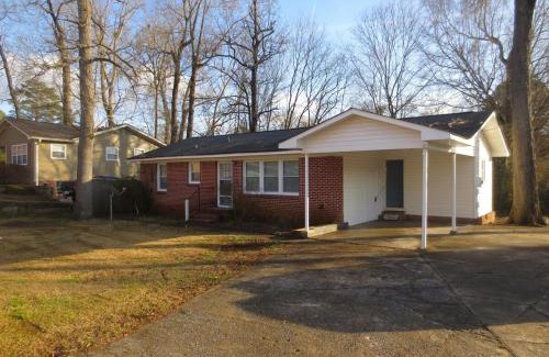 Mount Berry House | 3 Bed 2 Bath renovated house in West Rome