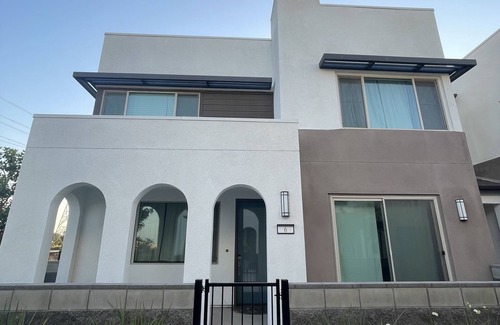 Ontario Condo | 3 BED/3 BATH CONDO IN ONTARIO
