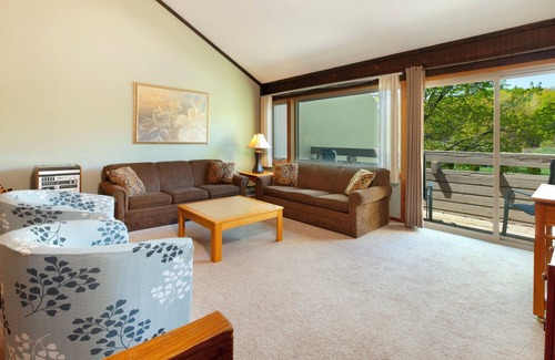 Cedar Condo | 3 bed 3 bath, Outside heated pool, Close to Dunes