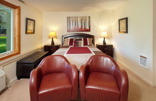 Cedar Condo | 3 bed 3 bath, Outside heated pool, Close to Dunes