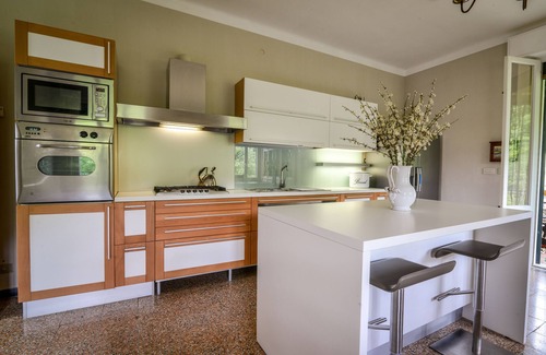 Villafranca in Lunigiana Villa | 3 Bed 4 Bath Private Villa, Heated Pool, Spa, Firepit, BBQs, Pizza Oven, Garden