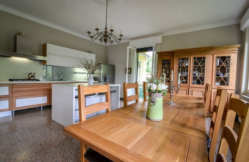 Villafranca in Lunigiana Villa | 3 Bed 4 Bath Private Villa, Heated Pool, Spa, Firepit, BBQs, Pizza Oven, Garden