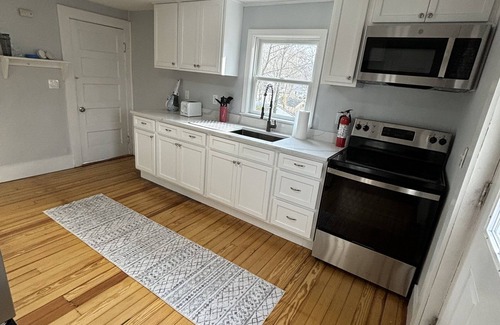 Branford Center Apartment | 3 Bed Apartment Branford Center!Close to Yale, Tweed Airport, Restaurants/bars!