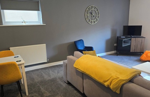 Huddersfield Apartment | 3 bed Apartment in Huddersfield