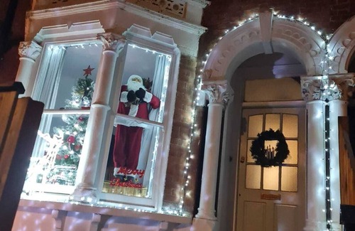 Lewisham House | 3-bed House in London Self-contained in Ladywell