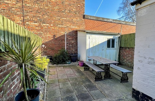 Lincoln House | 3 bed House in Uphill Lincoln - 5 min Walk to Bailgate