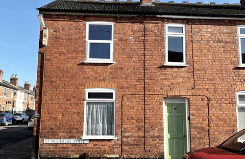 Lincoln House | 3 bed House in Uphill Lincoln - 5 min Walk to Bailgate