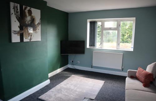 Littlemore House | 3 Bed House up to guests 7 in Oxford