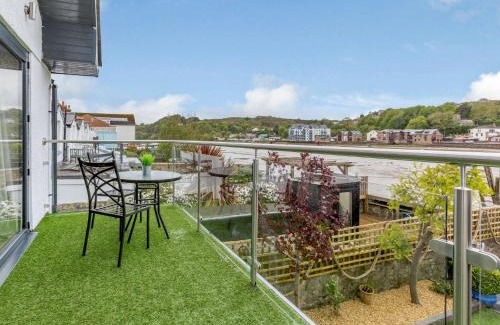 Westleigh House | 3 Bed in Bideford 79552