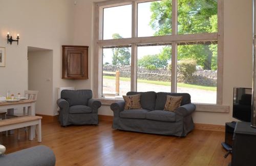 Rickford House | 3 Bed in Cheddar 58129