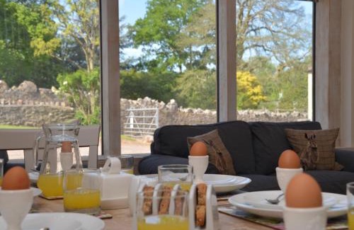 Rickford House | 3 Bed in Cheddar 58129