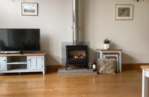 Rickford House | 3 Bed in Cheddar 58129