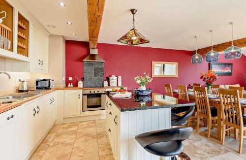 Eglwysbach House | 3 Bed in Conwy 74146