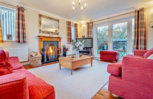 Gosforth House | 3 Bed in Gosforth 94106