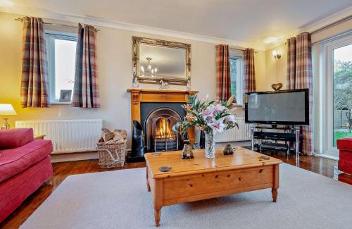 Gosforth House | 3 Bed in Gosforth 94106