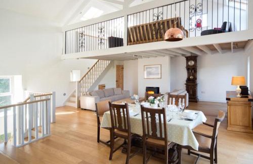 Egremont House | 3 Bed in Haile SZ230