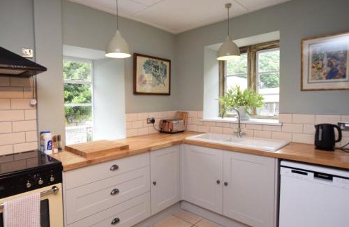 Muchelney House | 3 Bed in Langport 75576